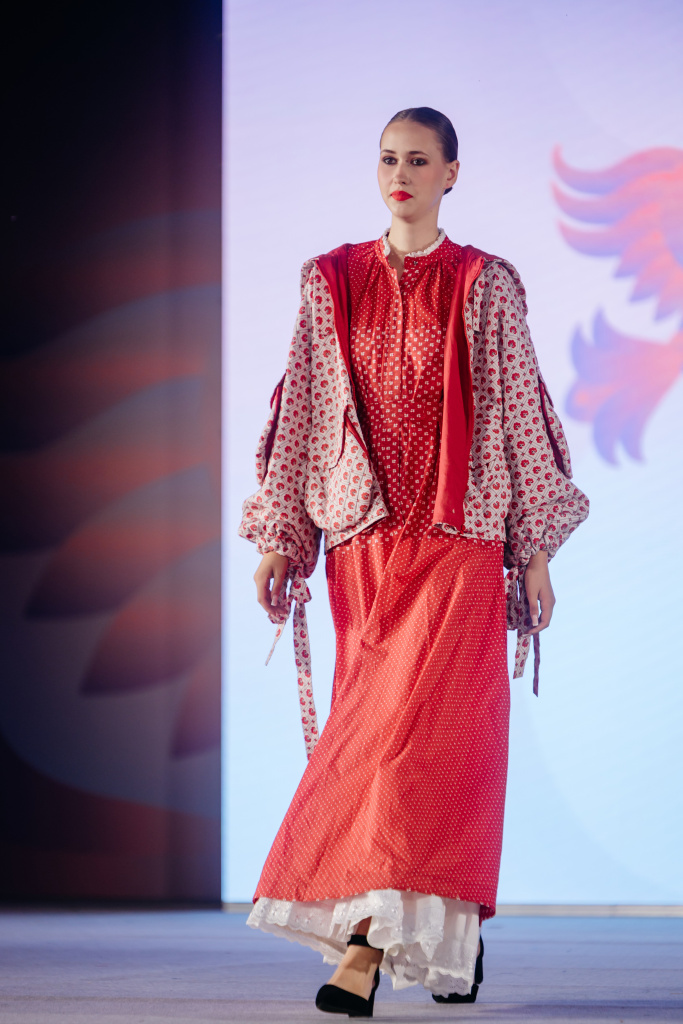 VarvaraGertye_Palitra11-855.jpg VarvaraGertye_Palitra11-855.jpg