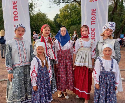 Лучший региональный костюм – из наших тканей!
